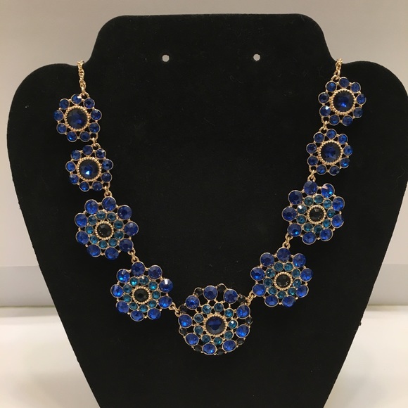 Monet Statement Necklace - Picture 3 of 5